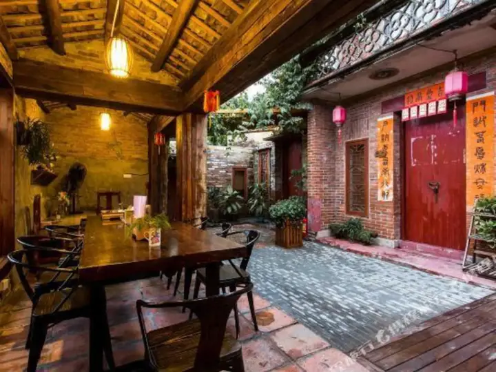 Дунгуань: Nancy Chalets
