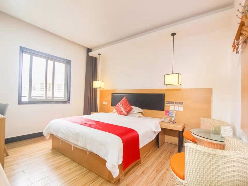 Гуанчжоу: Thank Inn Hotel Guangdong Guangzhou Huadu District Guangzhou North Station