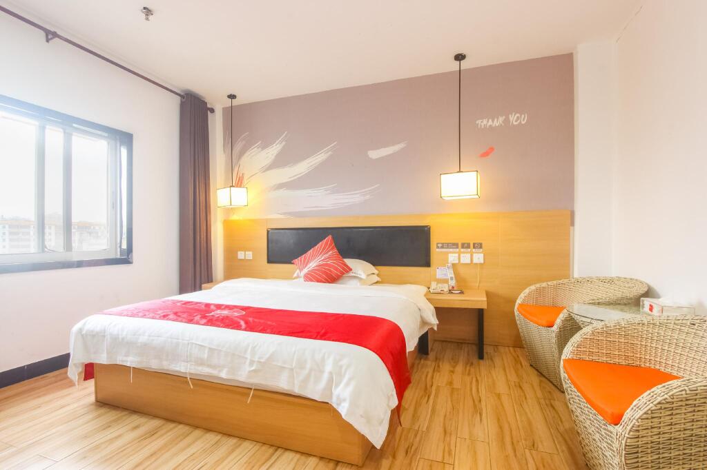 Гуанчжоу: Thank Inn Hotel Guangdong Guangzhou Huadu District Guangzhou North Station