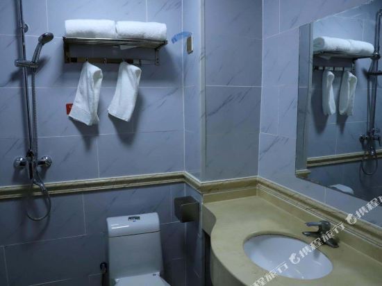 Пекин: Super 8 Hotel (Beijing Fengtai Railway Station Subway Station)
