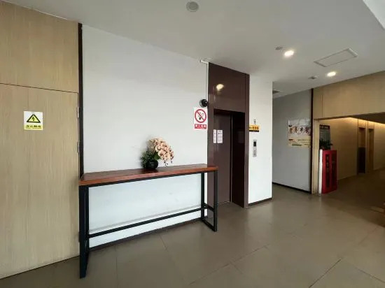 Шанхай: JINWEI Hotel（Shanghai pudong airport ）