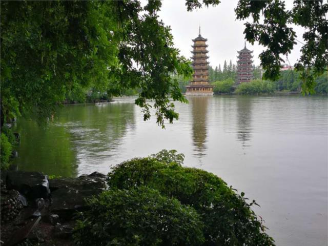 Гуйлинь: Echarm Hotel Guilin City Center Xiangbi Mountain Scenic Spot