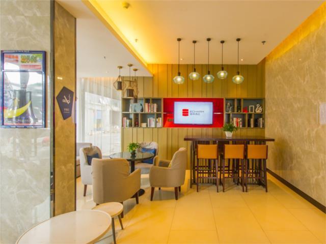 Гуйлинь: Echarm Hotel Guilin City Center Xiangbi Mountain Scenic Spot