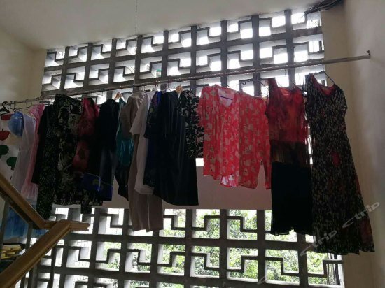 Чэнду: Chenyue Hotel (Chengdu Southwest University of Finance and Economics Subway Station)