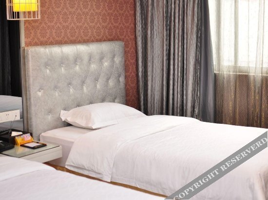 Дунгуань: F Hotel