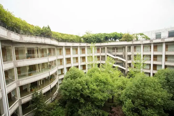 Хуаншань: Huangshan Four Seasons Junsheng Hotel
