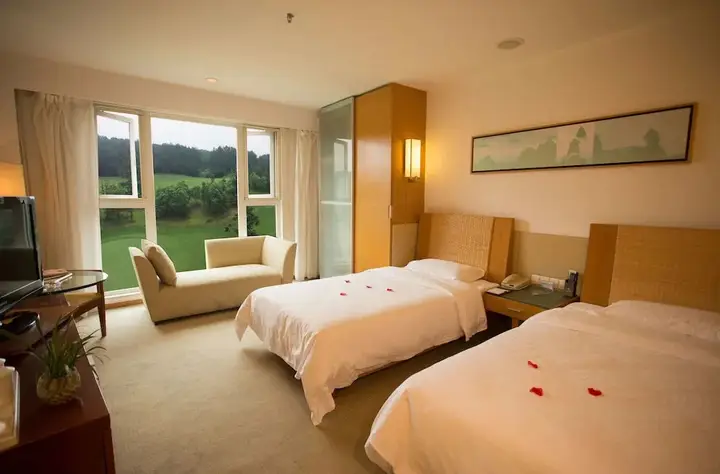 Хуаншань: Huangshan Four Seasons Junsheng Hotel
