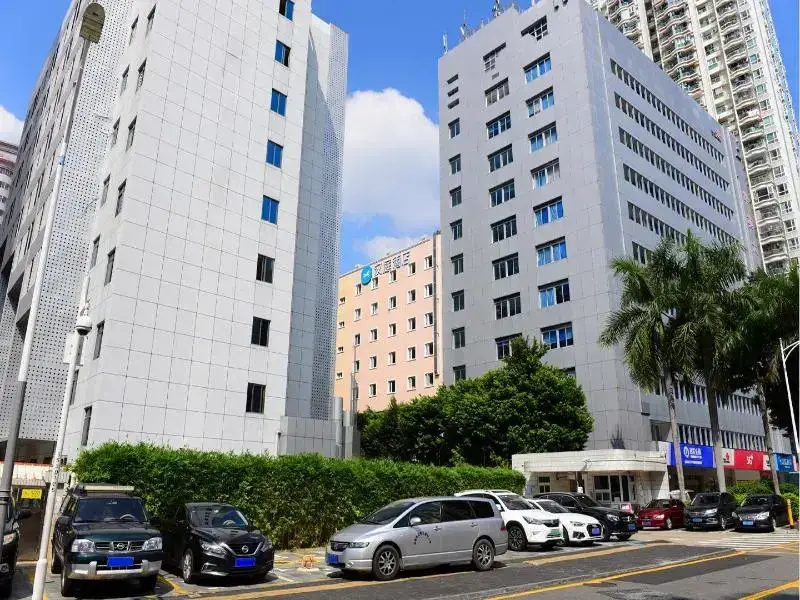 Hanting Hotel Shenzhen Nanyou Metro Station Branch — фото 1