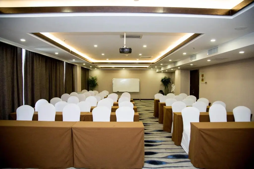 Тайюань: Starway Hotel Taiyuan South Inner Ring Qinglong
