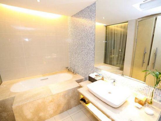 Цзинмэнь: Bojing Hotel (Jingmen Longquan Park)