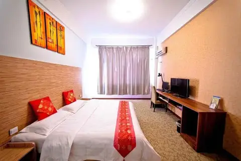 Taige Hotel-dunhua — фото 1