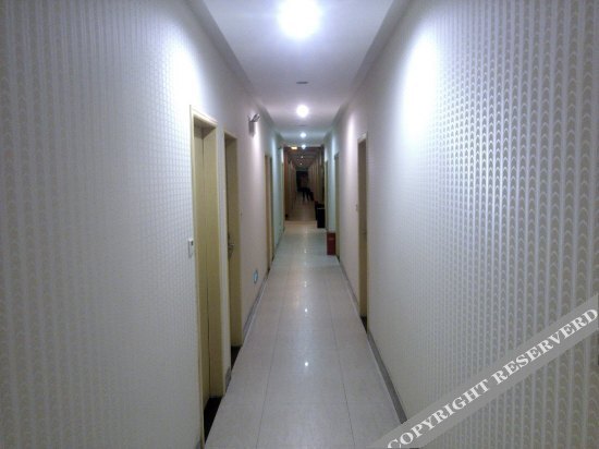 Нанкин: Sanchuan Hotel