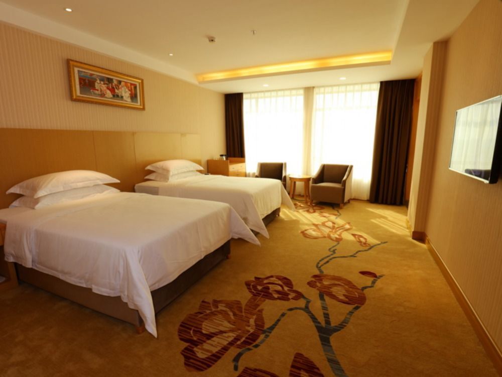 Дунгуань: Vienna 3 Best Hotel Dongguan Liaobu Veicle City