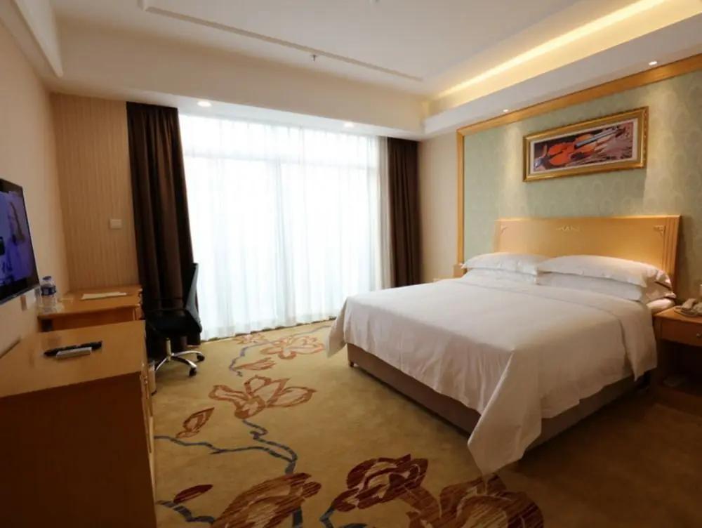 Дунгуань: Vienna 3 Best Hotel Dongguan Liaobu Veicle City