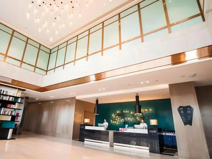 Ляньюньган: GreenTree Eastern Lianyungang Jiaruibao Plaza Hotel