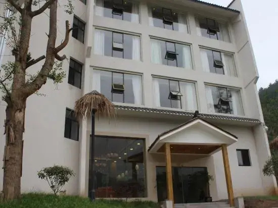 Гуйян: Water East Township House · River Bay Manor