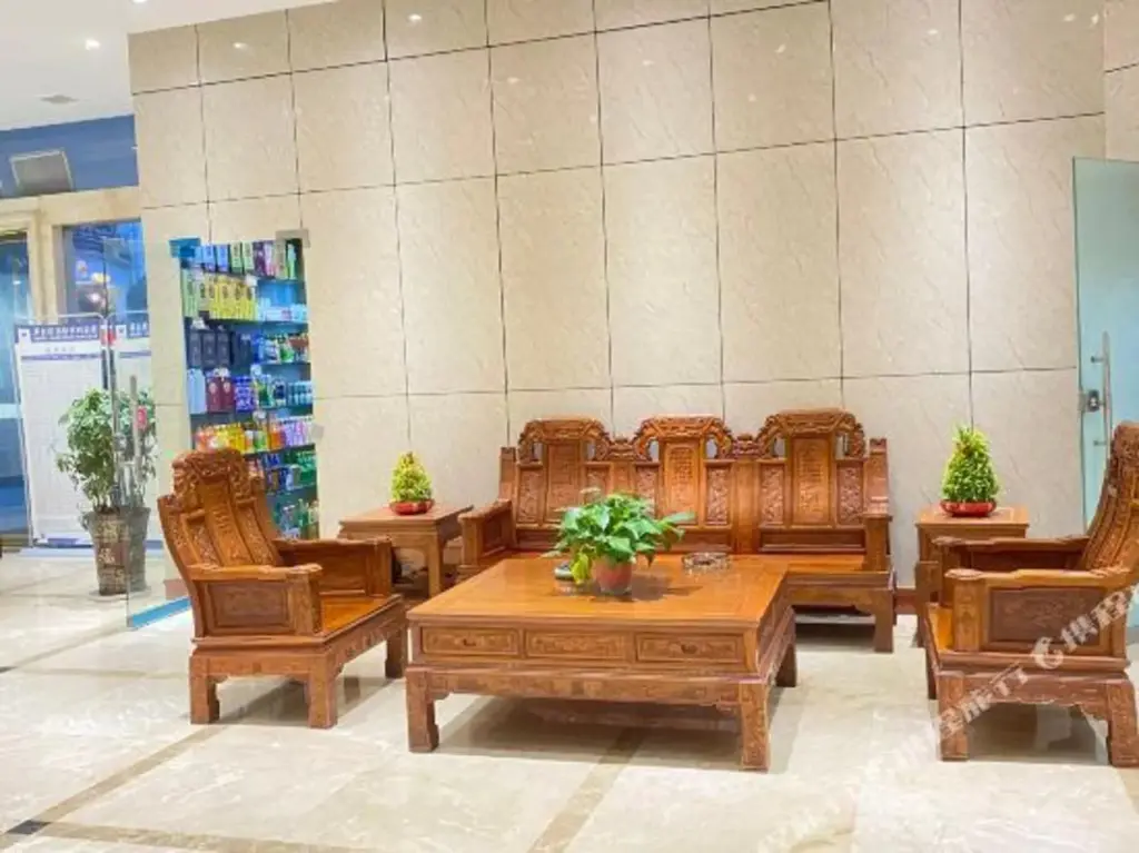 Цзуньи: Zheshang Hotel (Renhuai Government Store)