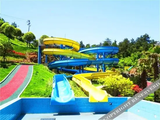 Гуйян: Xiangzhigou Maple Valley Holiday Hotel