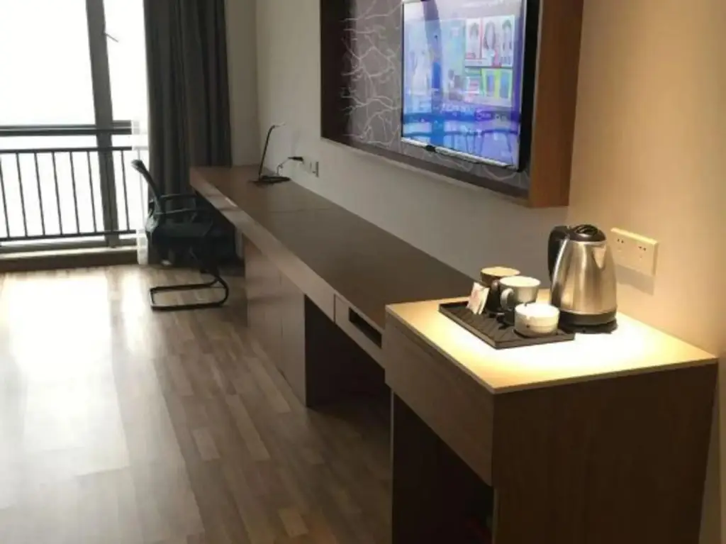 Чунцин: Chongqing Xidu TopView High Altitude Hotel (Chongqing Ranjiaba Dalongshan Light Rail Store)