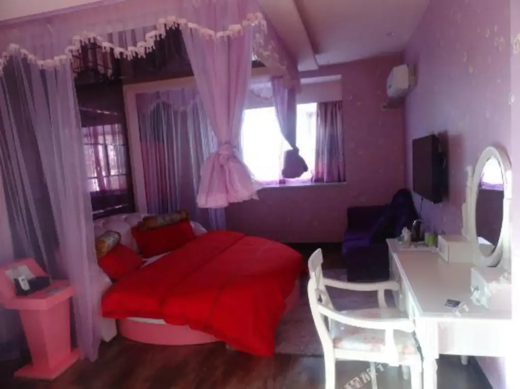 Шэньнунцзя: Century Jinyuan Holiday Inn Shennongjia
