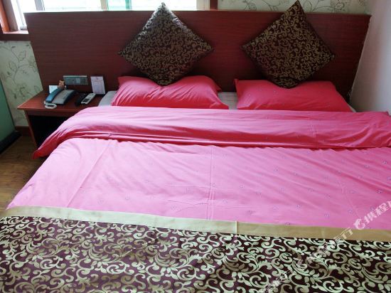 Ухань: Shangcheng Business Hotel (Wuhan Yellow Crane Tower Liandao Street)