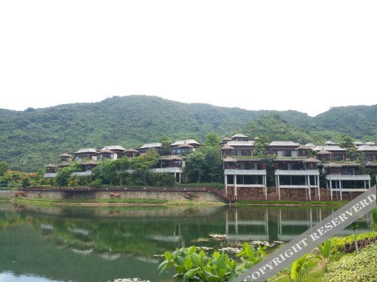 Баотин: Naxiang Mountain Rainforest Resort Hotel (Baoting Yanuoda)
