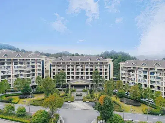 Синьюй: Yichun Yize Mingyue Hot Spring Resort