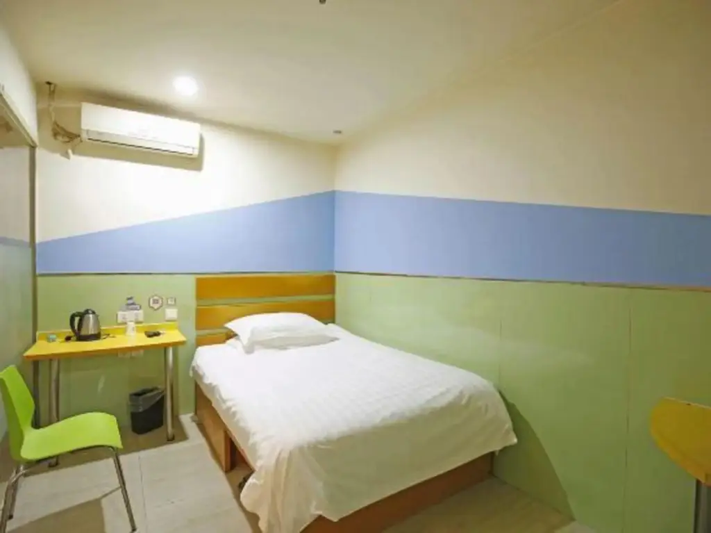 Чэнду: 99 Inn (Chengdu Yingmenkou)