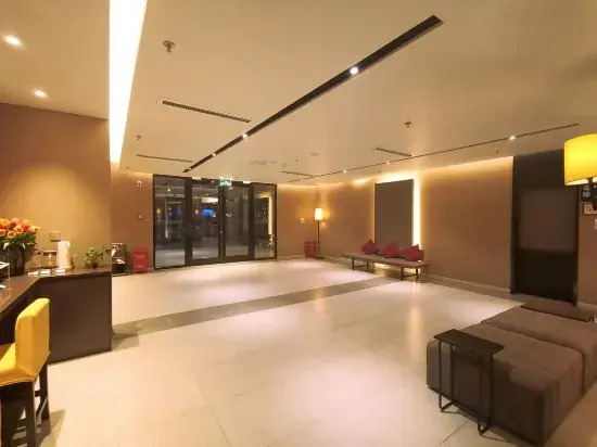 Шэньян: Homeinn Plus Hotel (Shenyang Hunnan Olympic Center Rongxing Building)