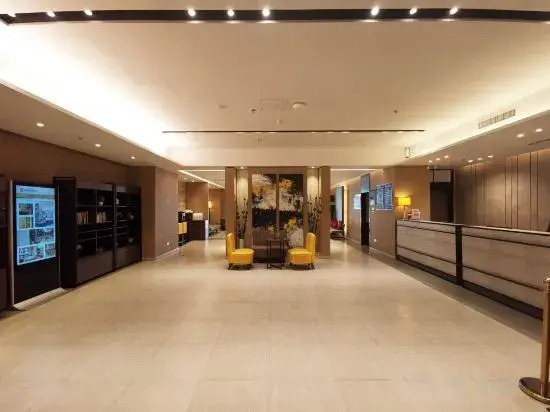 Шэньян: Homeinn Plus Hotel (Shenyang Hunnan Olympic Center Rongxing Building)