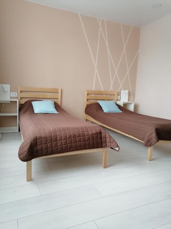 Калининград: Cozy apartments on Kaluzhskaya 26