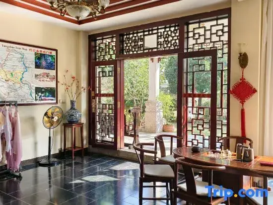 Яншо: Range Rover Court Hotel (Yulonghe Branch in Yangshuo)