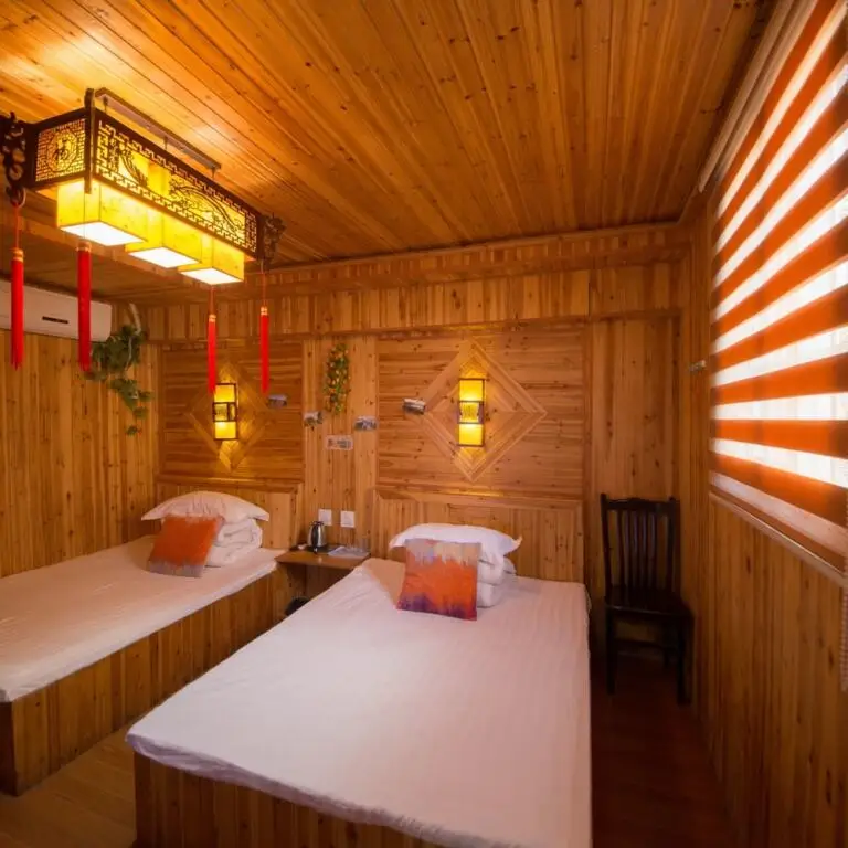 Цзясинь: Wuzhen Dongzha Auntie Jiang Hostel