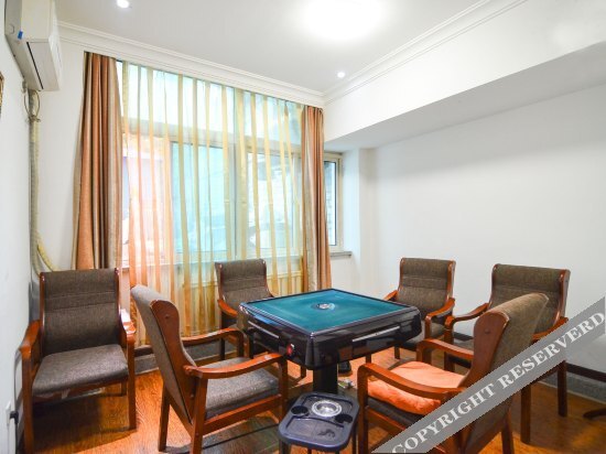 Далянь: Zhongnan Business Hotel