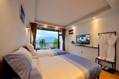 Lugu Lake Guanlanyue Inn — фото 1