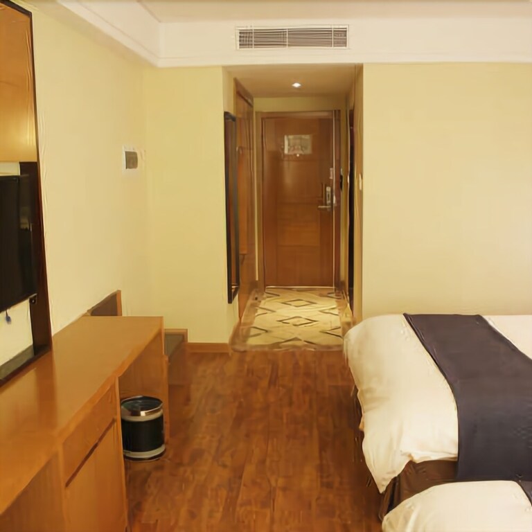 Шэньян: V Yeginn Hotel