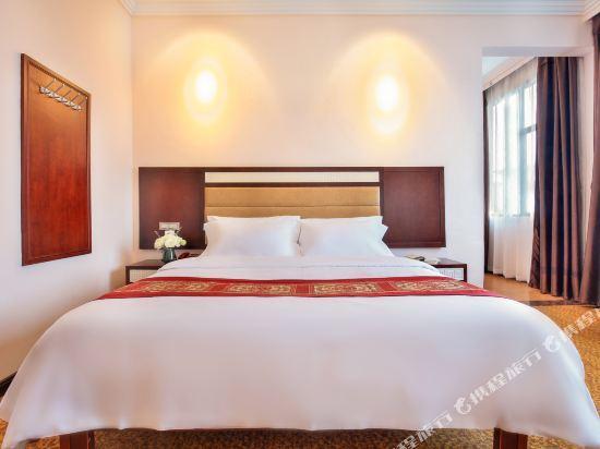 Honghai Hotel (Guilin Railway Station Vientiane City Shop) — фото 1