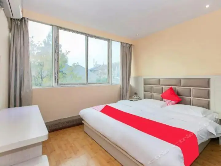 Ухань: Qingzhu Hotel · Ao7 Boutique (Wuhan Wuhuan Avenue Subway Station)