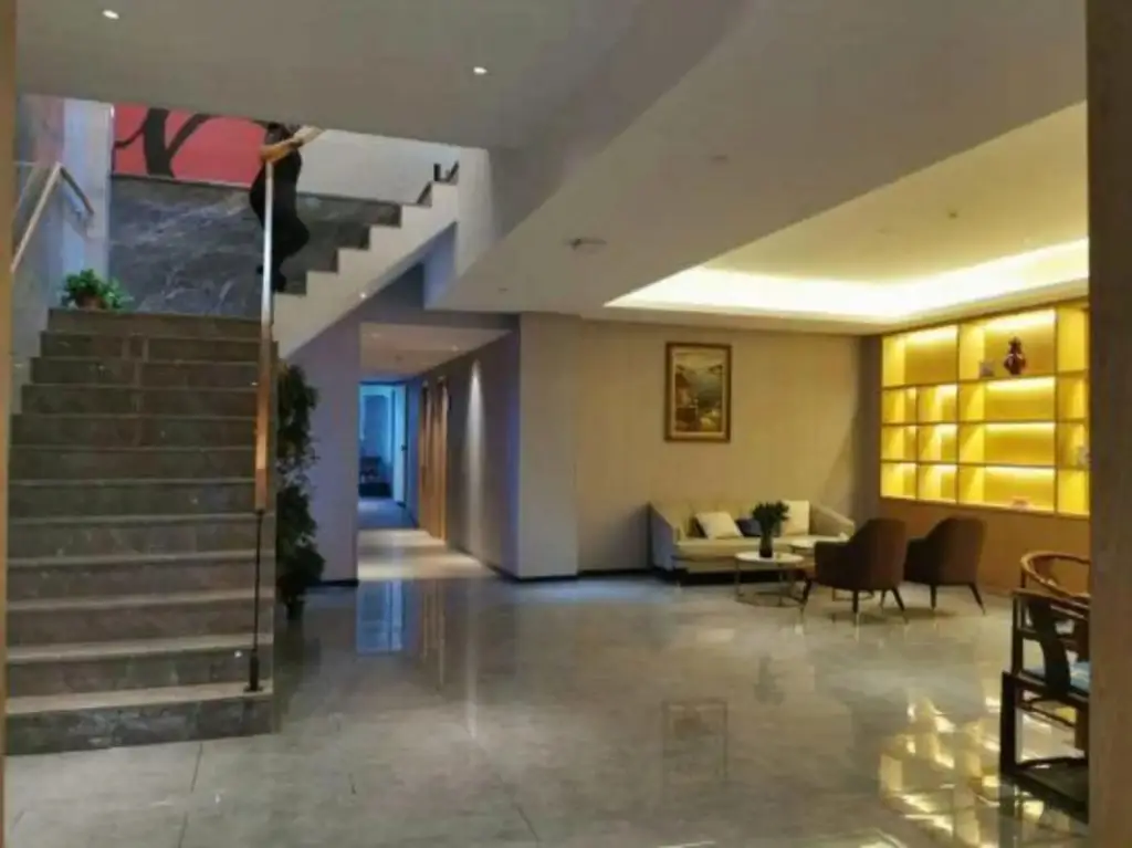 Чжэнчжоу: Hengtai Hotel (Zhengzhou Zijingshan Street Subway Station)
