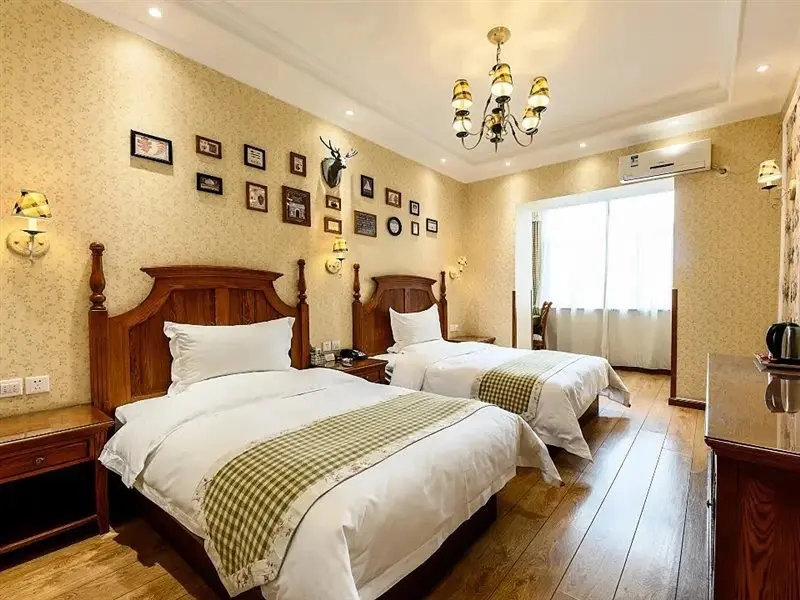 Чанчунь: Yake Xiaozhen Holiday Hotel (Changchun Zhongri Lianyi Hospital)