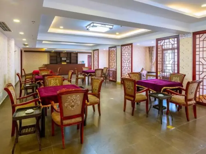 Чунцин: Zhiren Inn