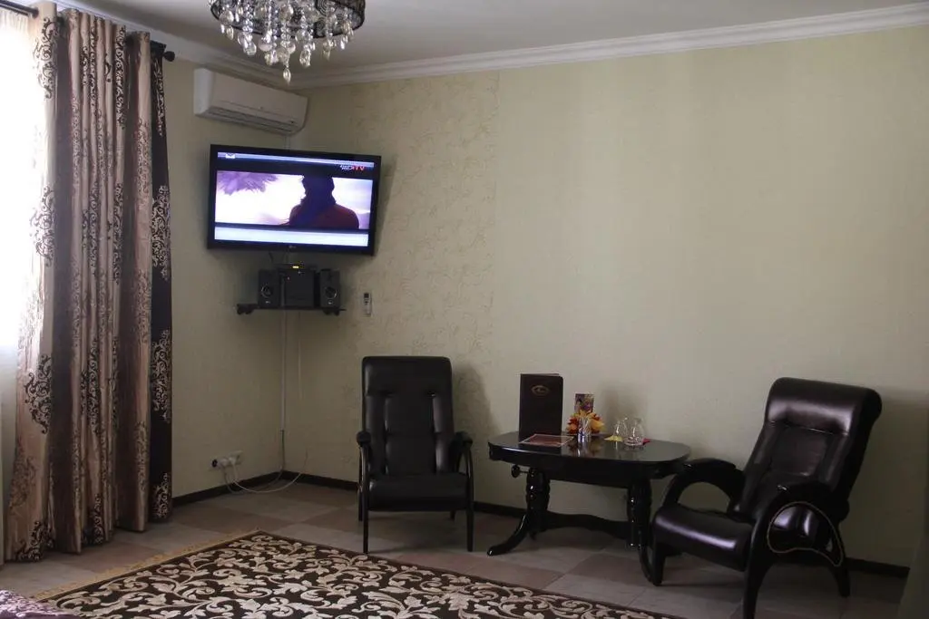 Москва: Neskuchny Sad Hotel