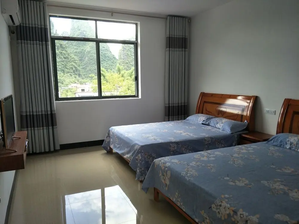 Яншо: Yangshuo Jinyue Inn