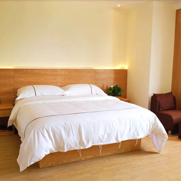 Фанчэнган: Dongxing Jintan Hotel