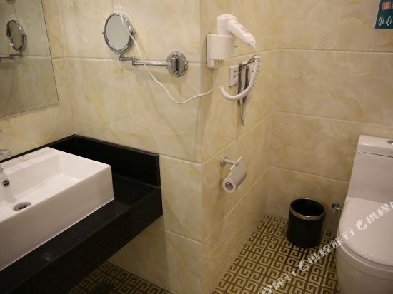 Цзинань: Elong R.YUN Hotel (Jinan Shanghe Fumin Road)