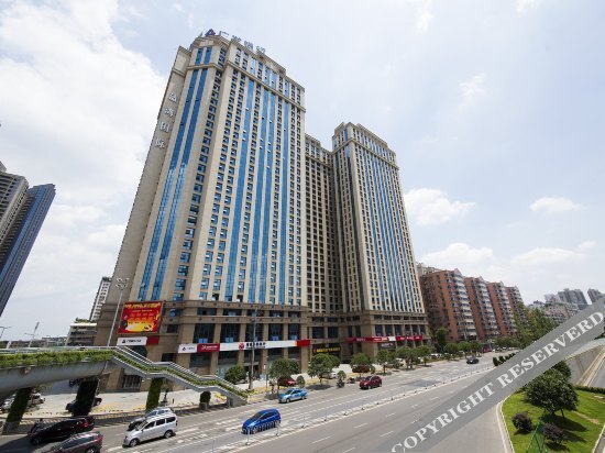 Чанша: LANWANHOTEL(Bishahu Subway Station Hunan  Telecommunications Vocational and Technical College Store)