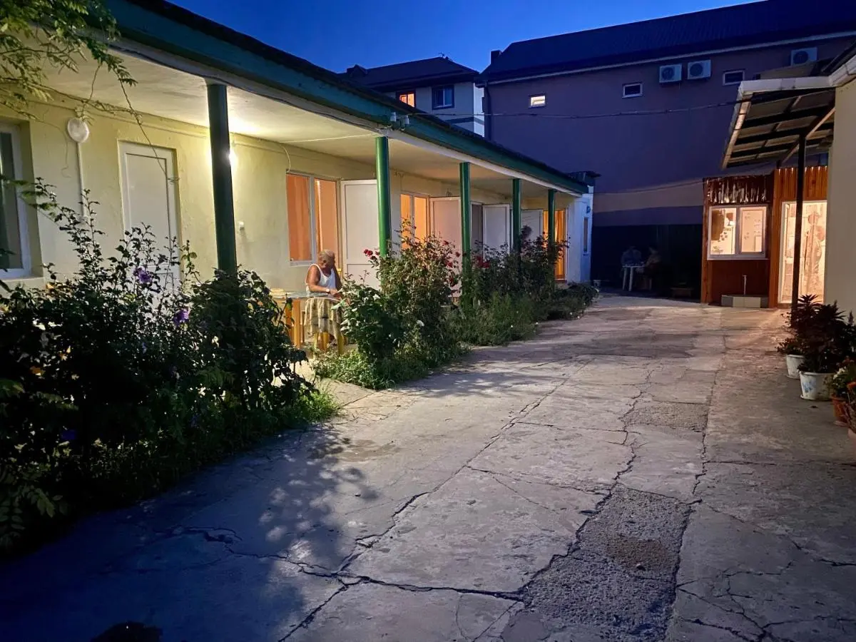 Витязево: Guesthouse Haralampos