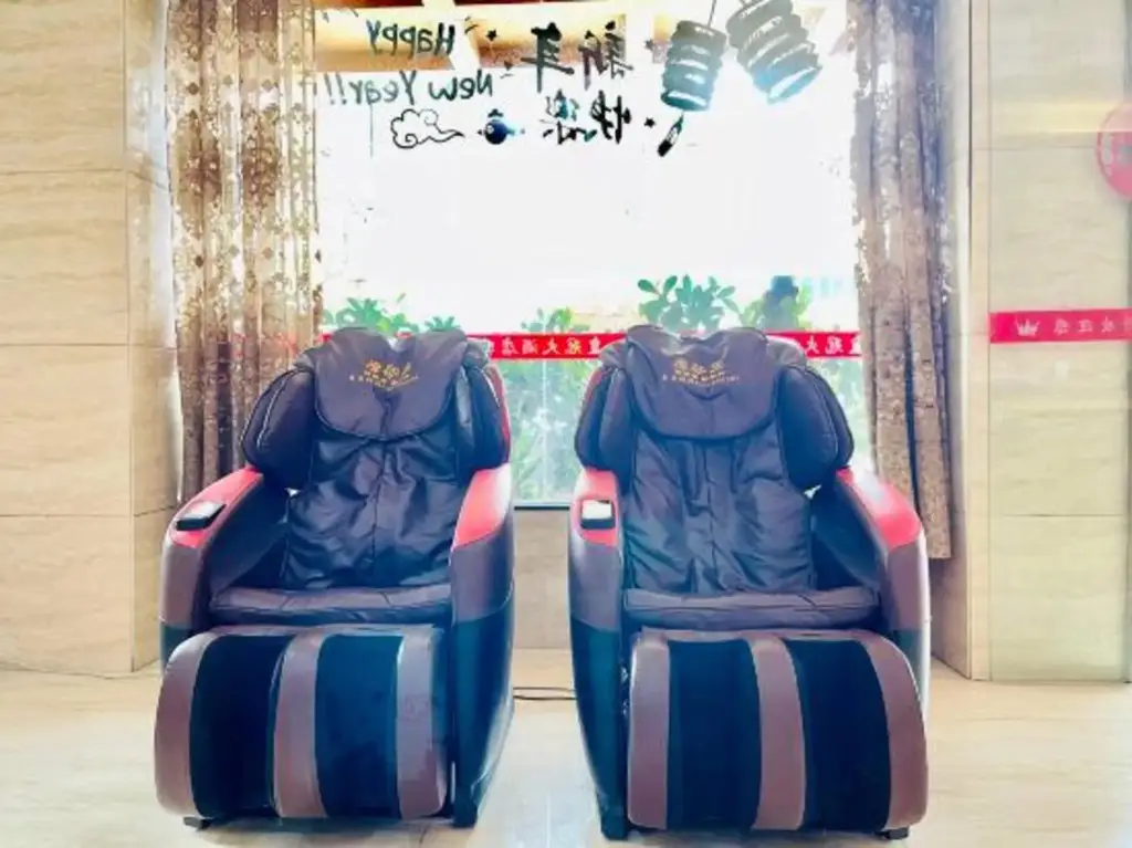 Путянь: Crown Hotel (Putian Xianyou Bus Station Linan Food Street Store)
