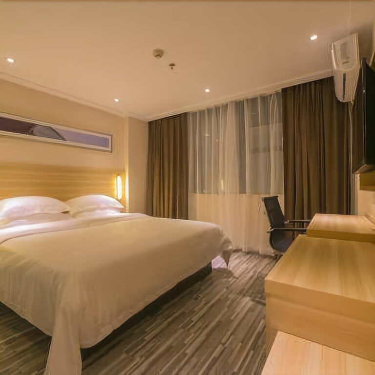 City Comfort Inn Zhuhai Gongbei Kou'an Walking Street — фото 1