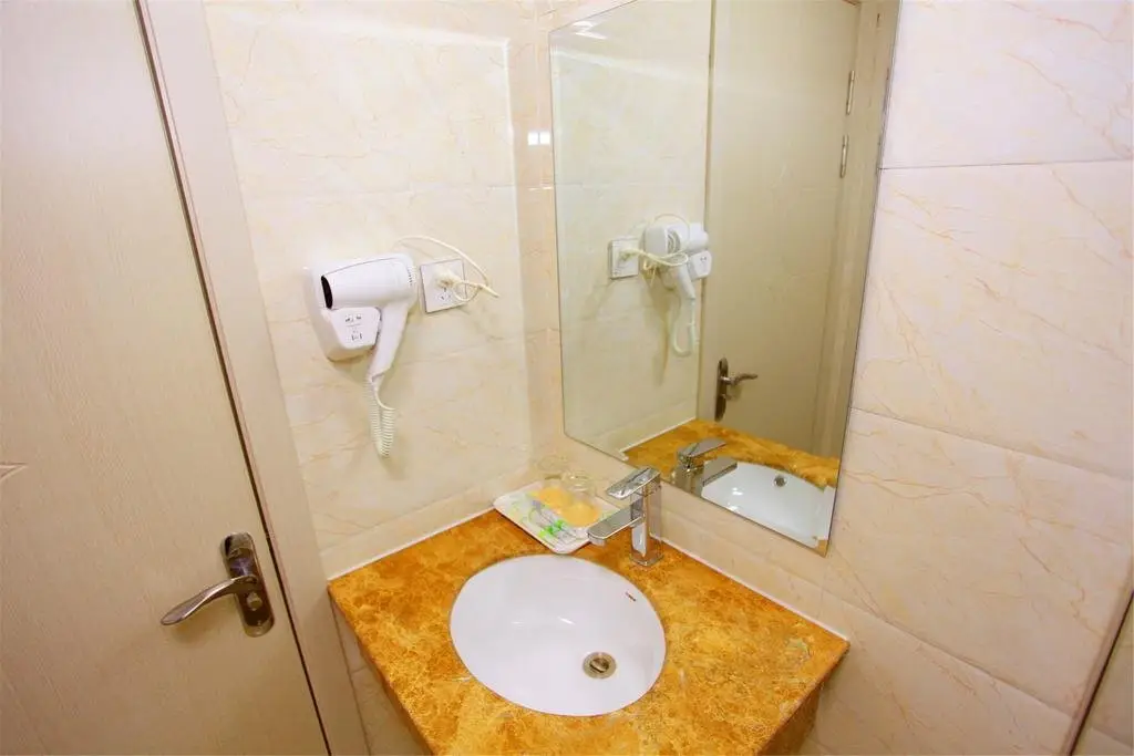 Далянь: Northeast Pearl Hotel (Dalian Ansheng branch)